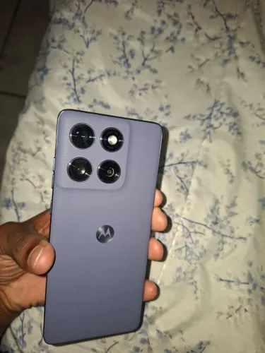 Vendo ou troco Edge 60 Fusion 256GB