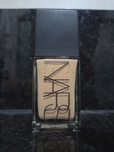 Base Nars Ligh Reflecting