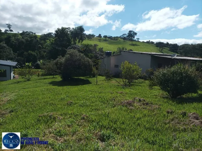 Chácara à Venda em Abadiânia/GO  1,5 Alqueires