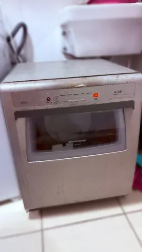 Máquina de laçar louças 8 serviços brastemp