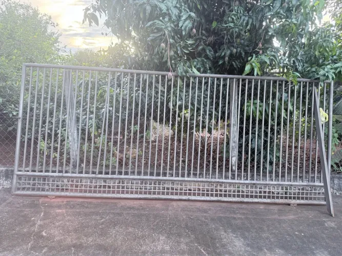 Portão de ferro