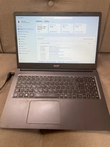 Vendo notebook gamer, ótimo desempenho.