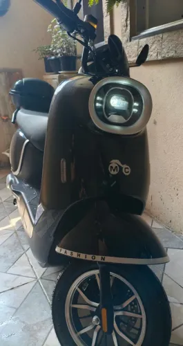 MOTO ELÉTRICA CHEFE MIA 2026 - PRATICAMENTE NOVA!