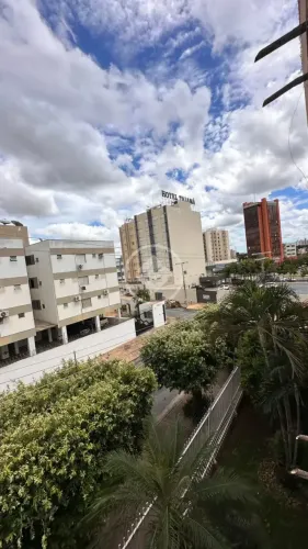 Apartamento 96m², no Condomínio Edifício Apoena, 3 quartos, sendo 1 suíte, 2 banheiros, sa