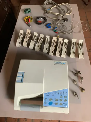 Eletrocardiografo teb