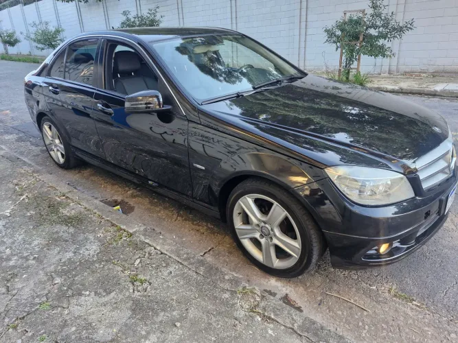 Mercedes-Benz C-180 CGI Classic 1.8 16V 156cv Aut. 2011