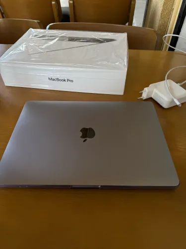 Mac Book pro 15 