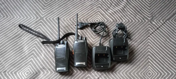 Vendo rádios comunicadores