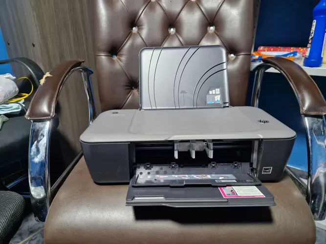 HP Deskjet 1000 modelo:J110a