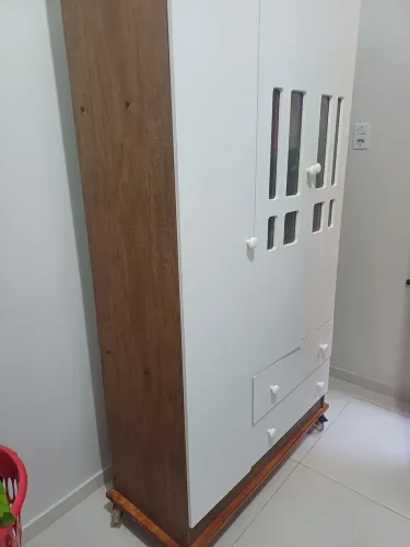 Guarda roupa infantil