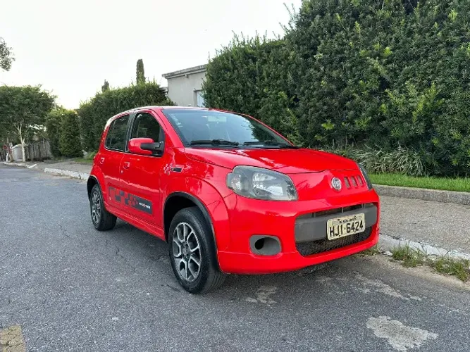 Fiat Uno Sporting 1.4 EVO Fire Flex 8V 4P 2012