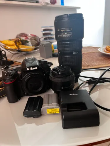 Vendo Nikon D7100 + Acessórios