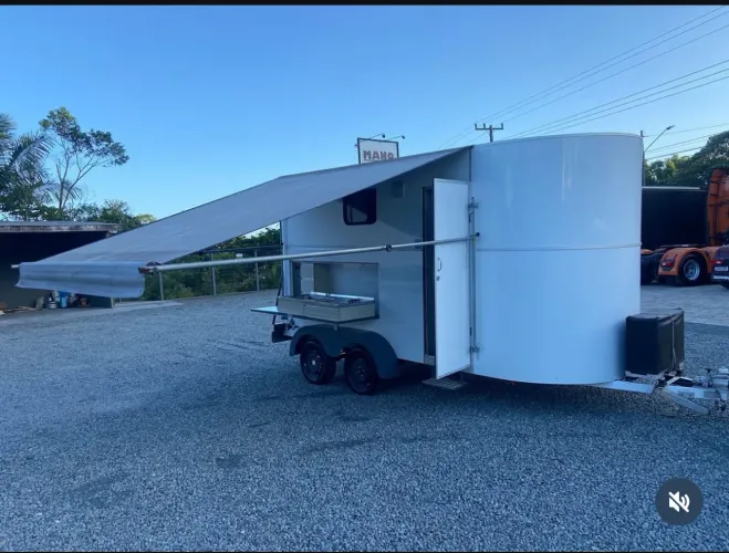 Vendo reboque para rodeio ou camping