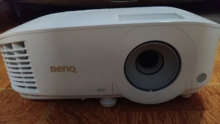 Vendo projetor Banq mx560c xga hdmi por $1600