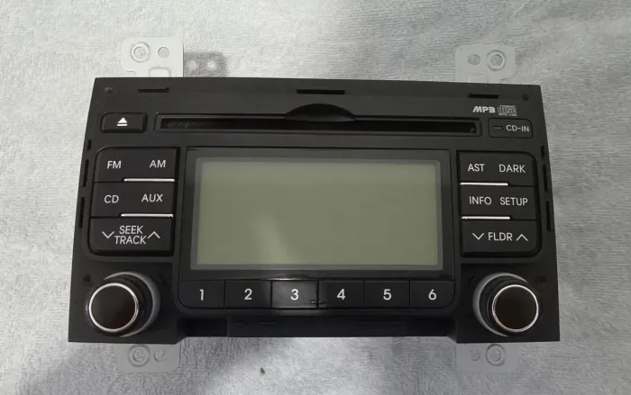 Rádio e Moldura i30