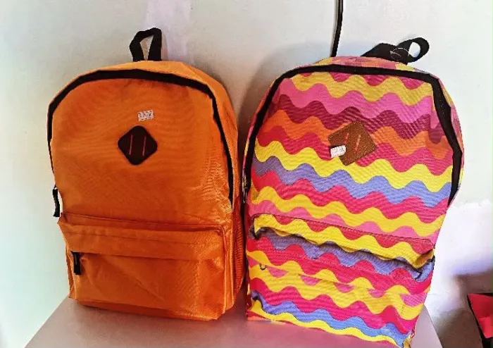 Mochila na promoção bem reforçada novasValor 25$