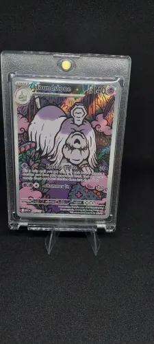 Carta Pokémon Houndstone carta em inglês 145/132