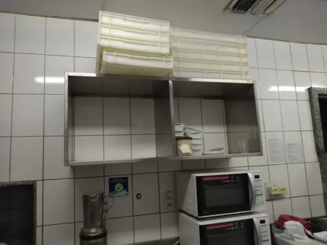 Prateleiras de aço inox para descanso de massa de pizza
