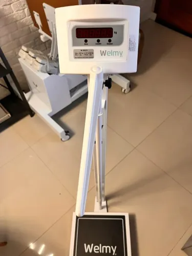 Balança Antropométrica digital profissional Welmy W200A-200kg 50g