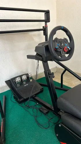 Cockpit Retrátil V3 (Extreme SimRacing) + Suporte para TV 01 Tela com porta PC (Extreme Si