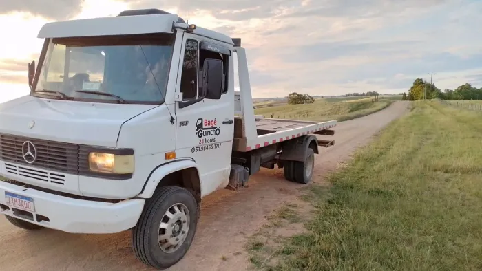 Caminhão guincho