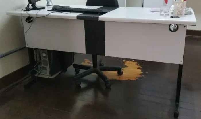 Mesa grande para escritório