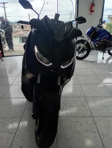 XMAX 250 - ANO 2021 MUITO NOVA 