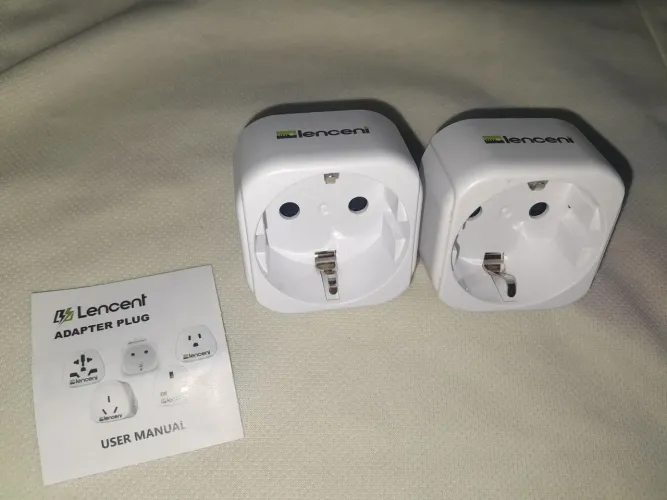 Dois adaptador de Tomada europeu/Schuko.