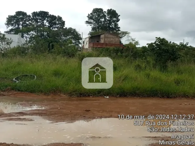 Terreno à Venda Cidade de Araguari. Bairro São Sebastião