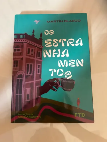 Livro: Os estranhamentos