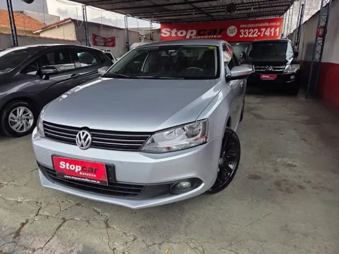 Volkswagen Jetta Comfortline 2.0 T.flex 8V 4P Tipt. 2014