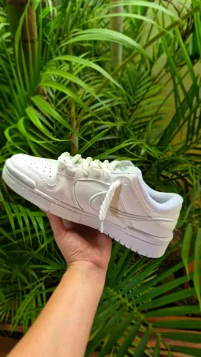 Tenis Nike Dunk SB Twist branco