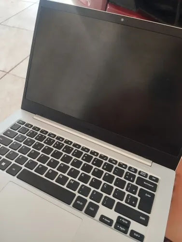 Vendo Galaxy Book Go Semi Novo Apenas com marcas de Uso.