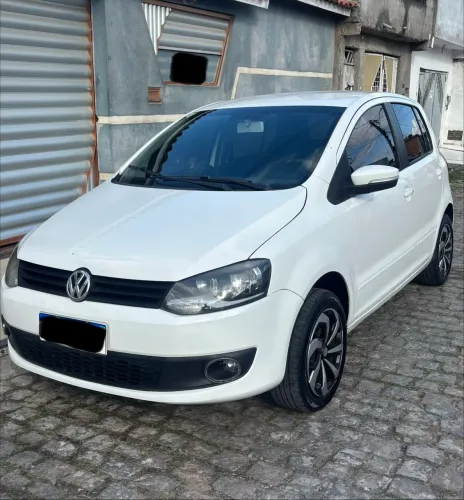 Volkswagen Fox 1.0 MI Total Flex 8V 5P 2013