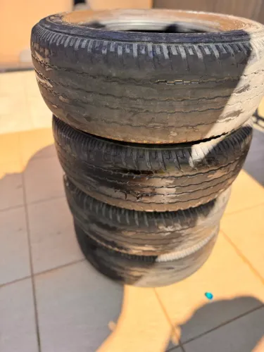 Pneu de caminhonete aro 16
