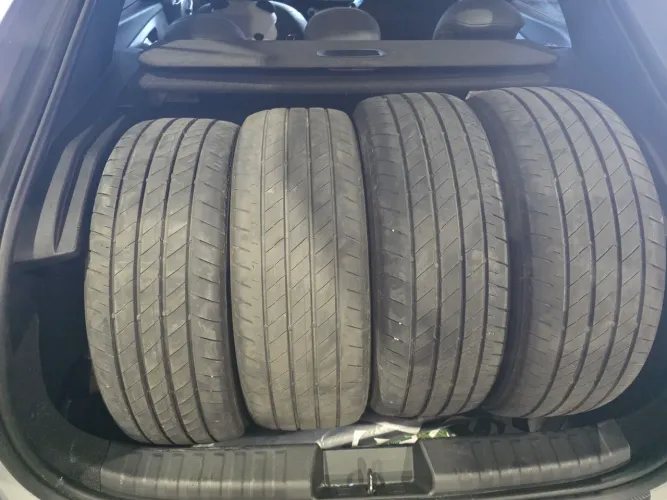 Pneus 205/50/17 Bridgestone 