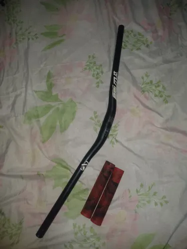 Guidão Absolute Brutus + luvinha gios