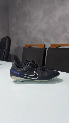 Chuteira Nike tiempo preta campo