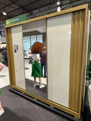 Guarda Roupa Casal 3 Portas de Correr com Espelho 6 Gavetas (Novo) Entrega Grátis!