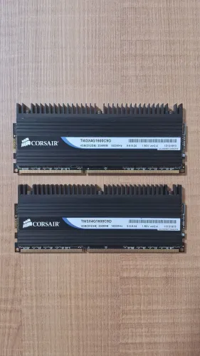 MEMÓRIA RAM CORSAIR DDR3 8GB 1600MHz