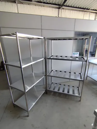 Estante inox p/ câmara 1,80×0,50×1,80 (4 prateleiras reforçada)