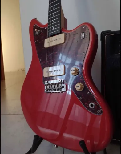 Guitarra Tagima novíssima até com etiqueta