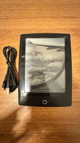 E-Reader Leitor Digital Lev Saraiva com Luz Embutida - Excelente p/ Livros e PDFs
