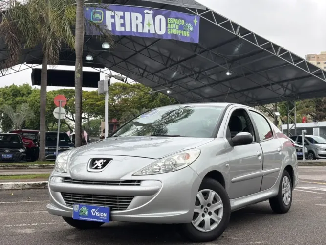 Peugeot 207 XR 1.4 Flex 8V 5P 2012