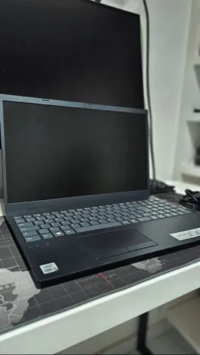 Notbook i3 10110u