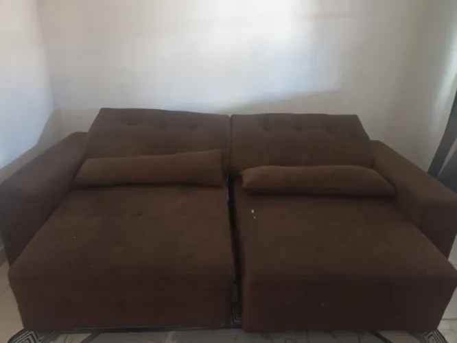 Sofá retrátil e reclinável 