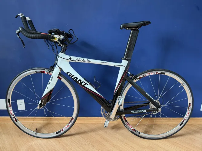 Bicicleta TT, Giant Trinity A1 , modelo exclusivo T Móbile. Tamanho 50/51