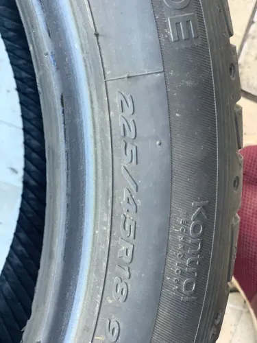Pneus 225/45/17