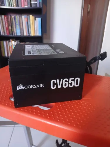 Fonte Corsair CV650 Usada