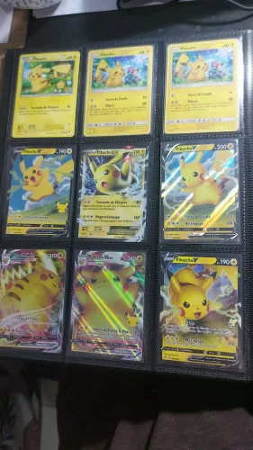 Coleção 123 cartas Pikachu, Bulbasaur, Squirtle, Charmander, Psyduck e Evoluções